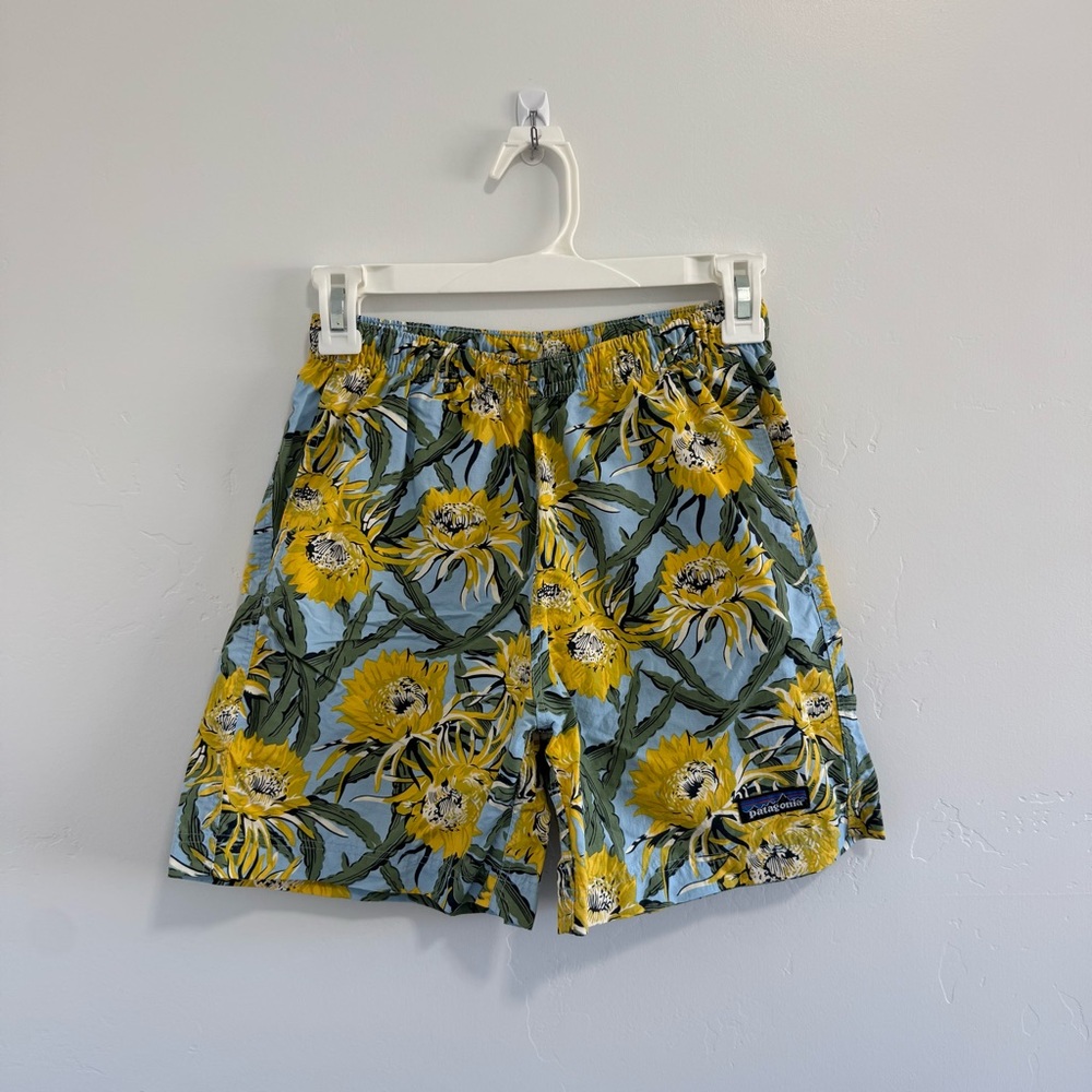 Rare vintage Patagonia sunflower baggies size XS
